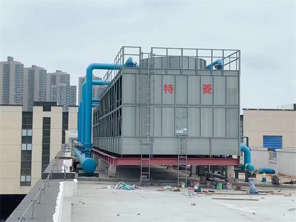 冷卻塔配件：冷卻塔運(yùn)行防結(jié)冰方法(冷卻塔水位過高怎么處理)